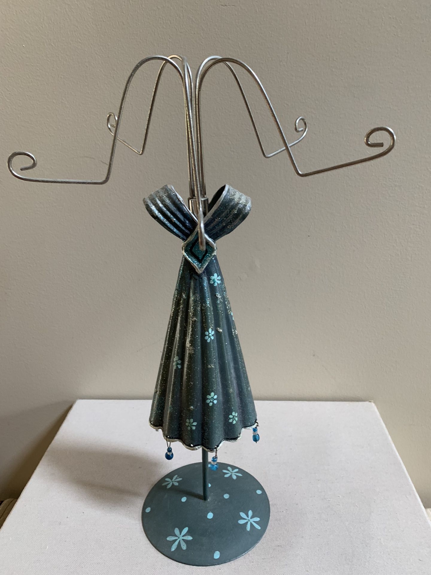 Dress Mannequin Jewelry Display Stand 16”, Metal Glitter Dress