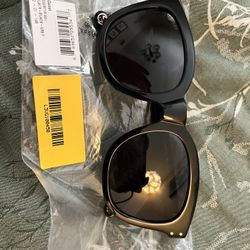 Women’s Gucci Sunglasses 