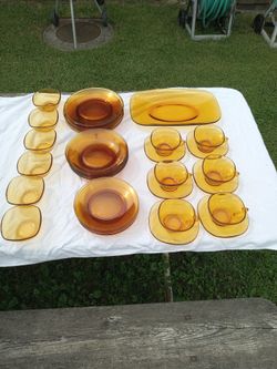 Vereco France antique dining service for 6