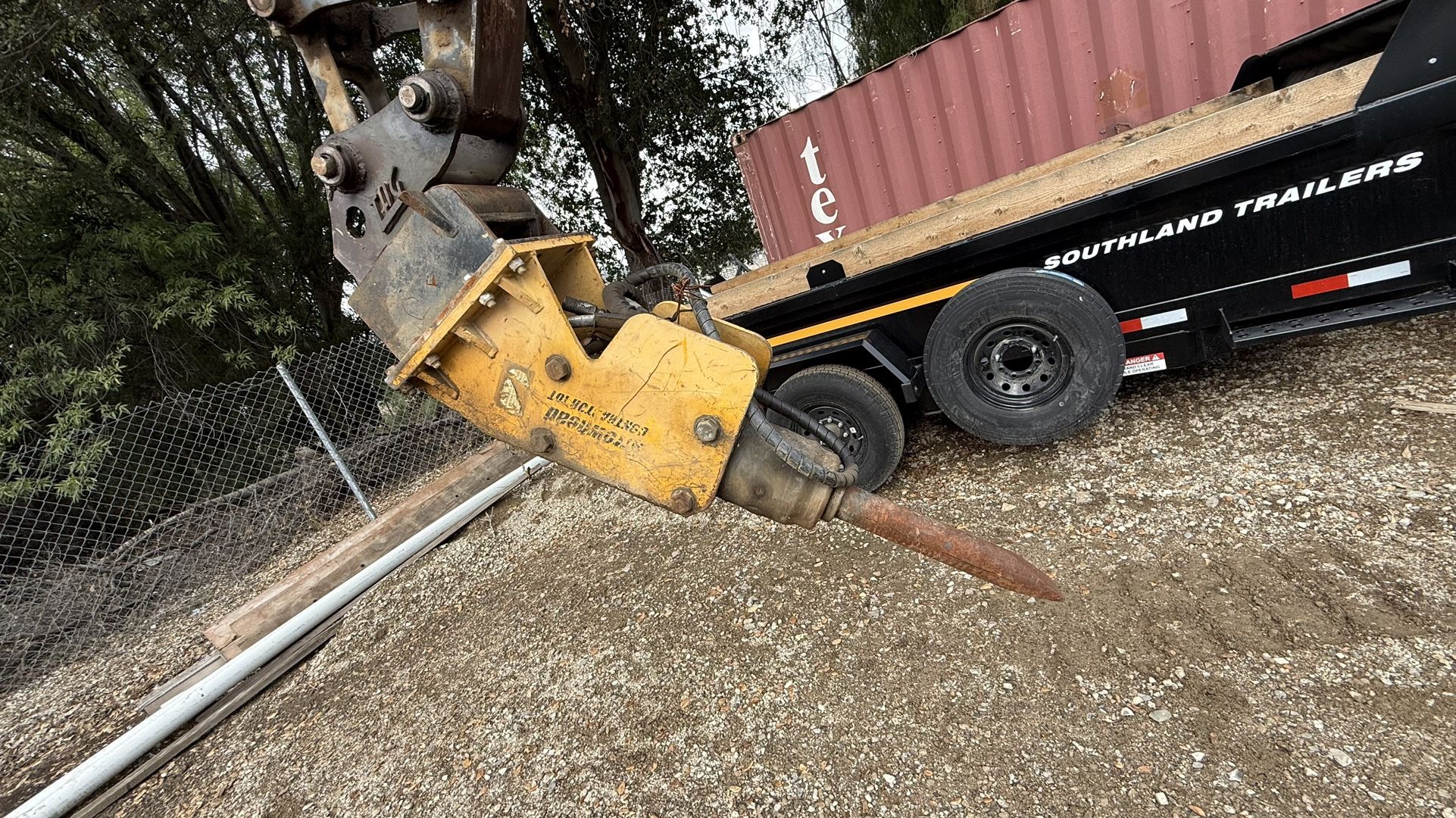 Hydraulic Breaker
