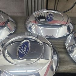 Ford F150 Hubcaps OE (4)