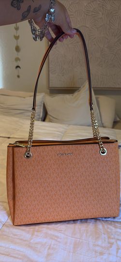BRAND NEW!! MK Tote Purse