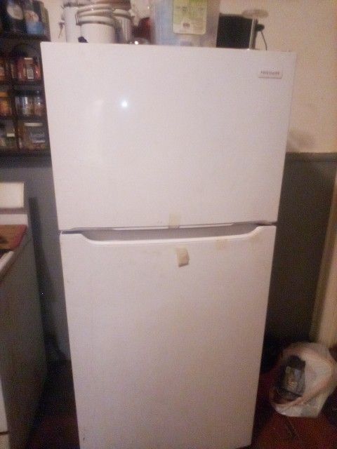 Refrigerator, Need Light Bulb