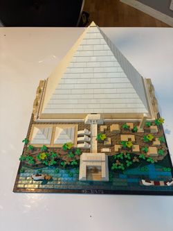LEGO Architecture The Great Pyramid of Giza Set 21058 – Built Display Model