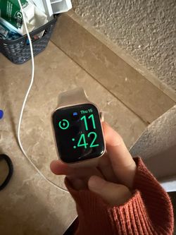 Apple Watch Gold Aluminum with Pink Sand Band