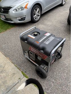Generator 5500watt 8250starting watt Briggs and Stratton