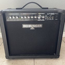 Behringer Virtube VT30FX 30W 1x10 Guitar Combo Amp