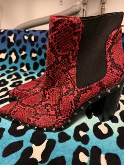 Women’s Brand New Boots Size 9.5
