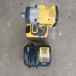 1/2 " Dewalt Compact Wrench Brushless  20 V Max  0 -  3550  IPM  2500 / min  RPM  Barry  20  V 3 A H  Charger DCB  112  12  V  20  V  Max  Lithium  