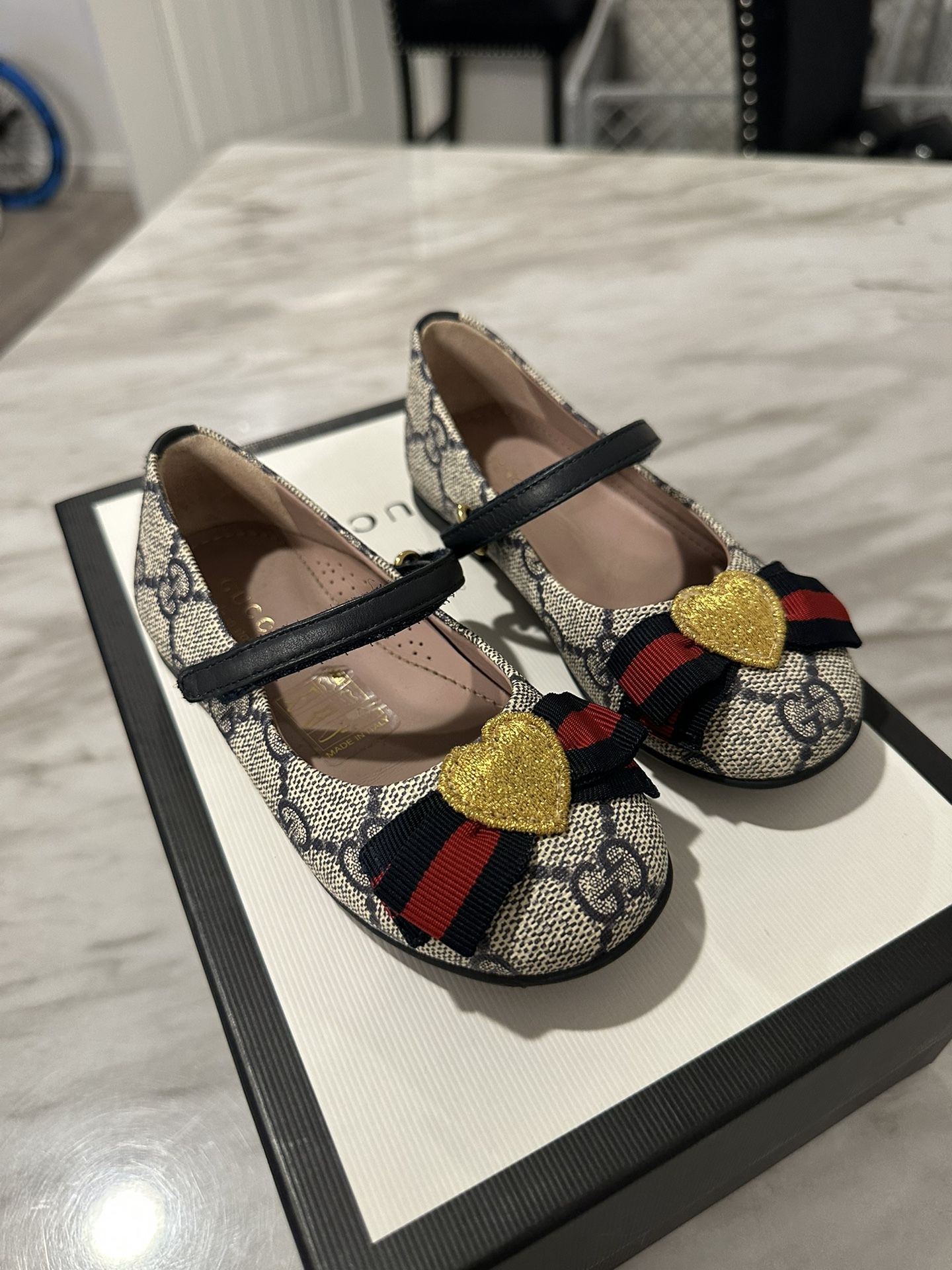 zapato gucci de nińa taya 23 nuevos originales