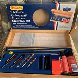 New Deluxe Universal Firearms Cleaning Kit 
