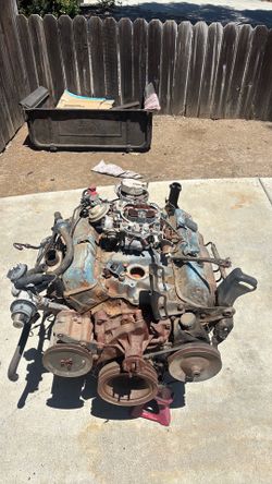 Chevy 305 engine