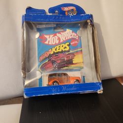 HOTWHEELS 1940 WOODIE 30 YEAR CELEBRATION 