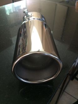 Universal muffler/exhaust tip crome