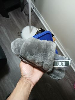 Women Uggs Size 4