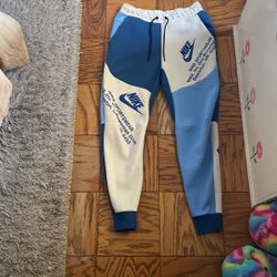 Gx Nike Joggers Men’s Tech Small