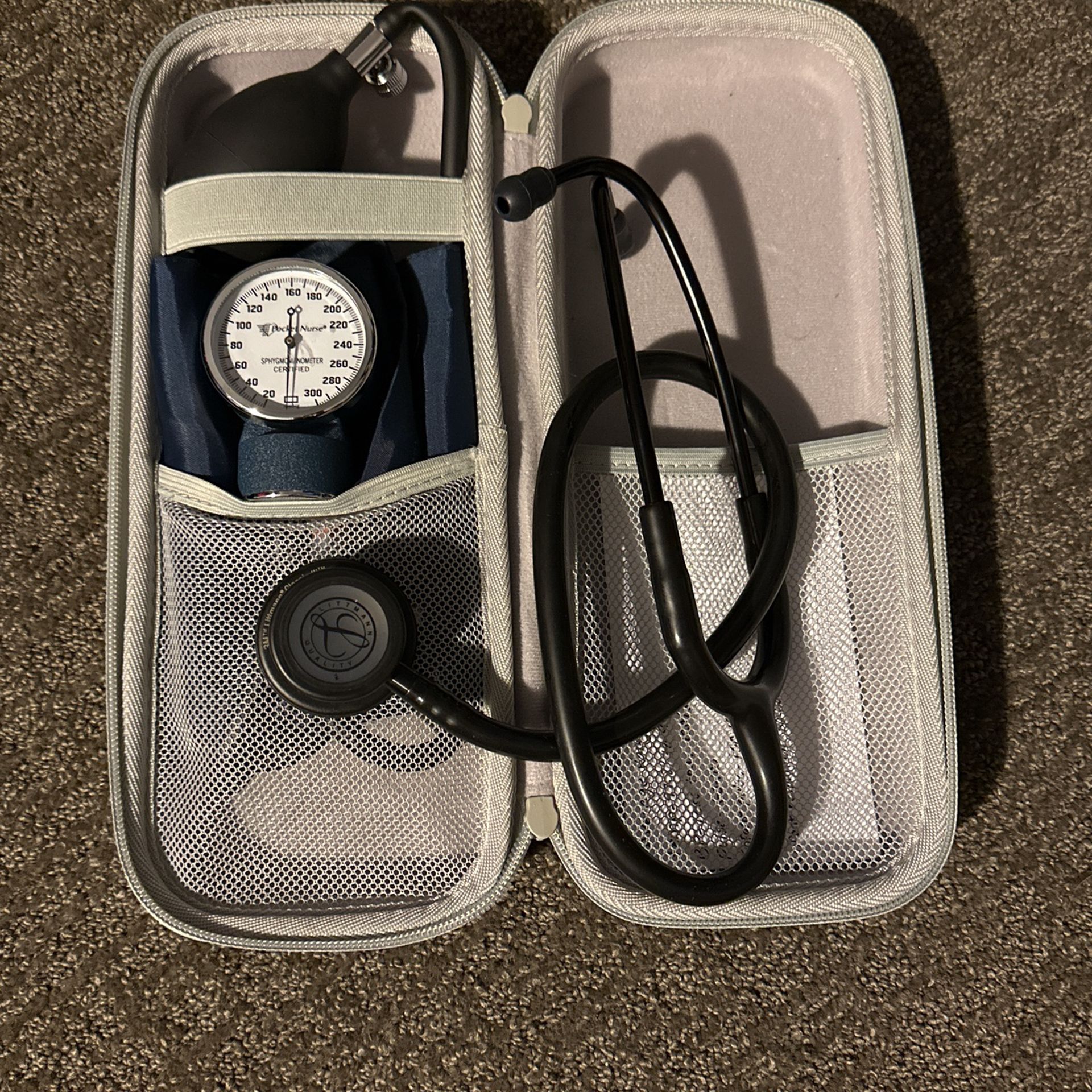 3M Littmann Classic III Monitoring Stethoscope, 5803, More Than 2X as Loud* and Weighs Less**, Stainless Steel Black-Finish