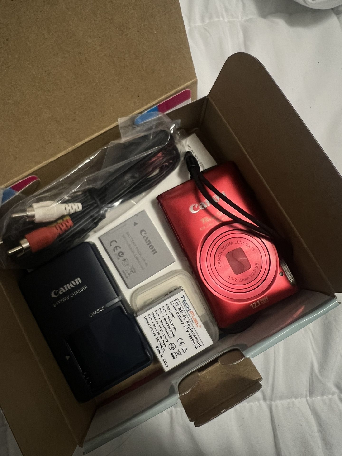 Red Canon Digital Camera: Canon Elph 300 HS