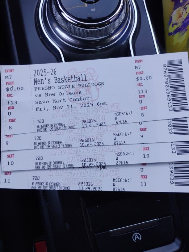 Men's Basketball Game 