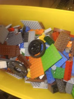 Mixed Bulk LEGO Bricks and Plates Lot
