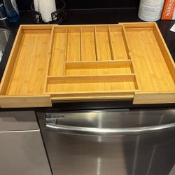 Bamboo utensil holder 