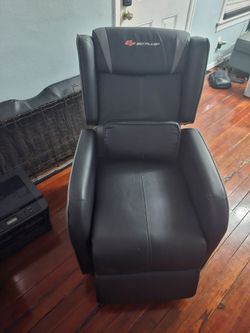 Gaming recliner chair