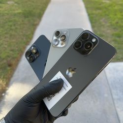 iPhone 15 Pro Max Factory Unlocked / International / Mexico