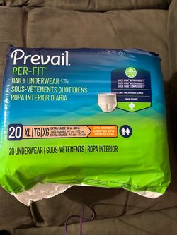 Vendo 12 paquetes de pañales para adulto o niño son pull Ups y 20 paquetes de pañales para cama