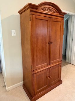 Cute Wood Hutch/TV Hutch