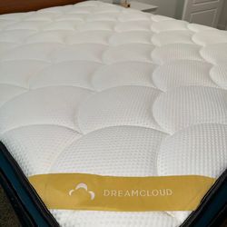 Dreamcloud premier rest king Hybrid mattress