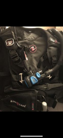 Aqua Lung BCDs