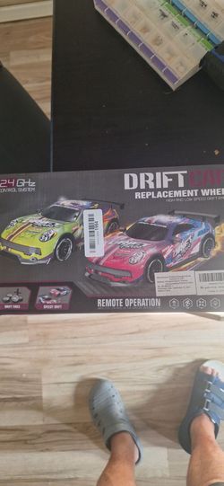 RC Drift Car with Replacement Wheels