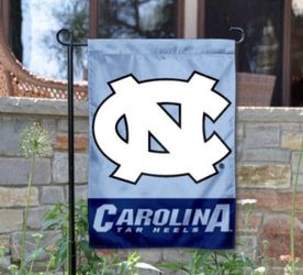 North Carolina Tar Heels Garden Flag