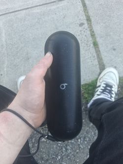 Beats Pill