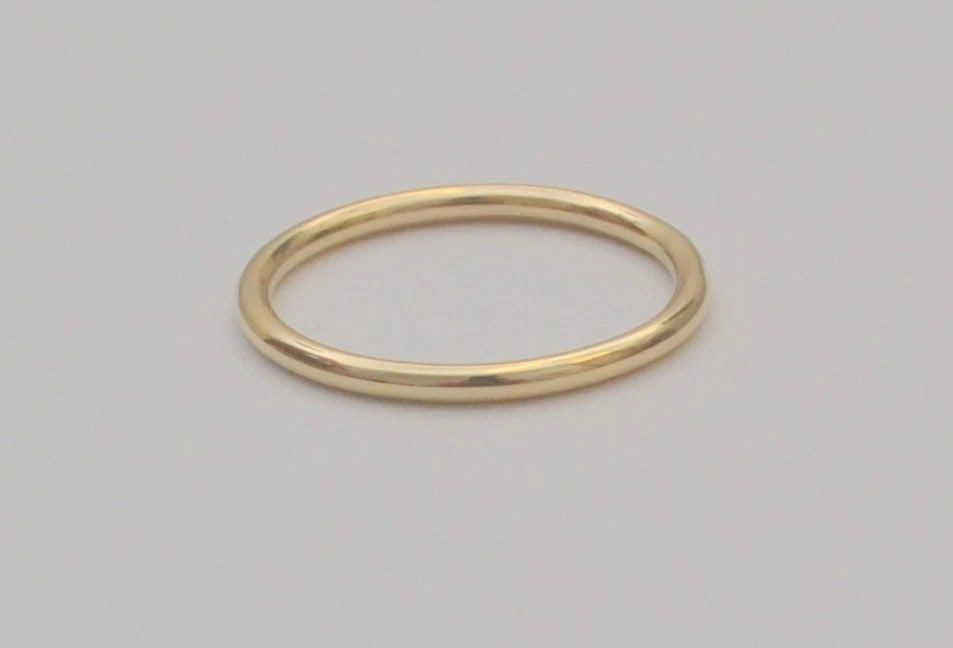 14k Yellow Gold 1.6 mm Plain Round Wire Band Ring Size 6.75