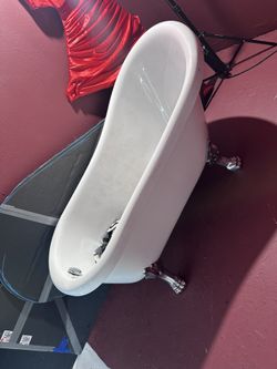 Photoshoot Bathtub