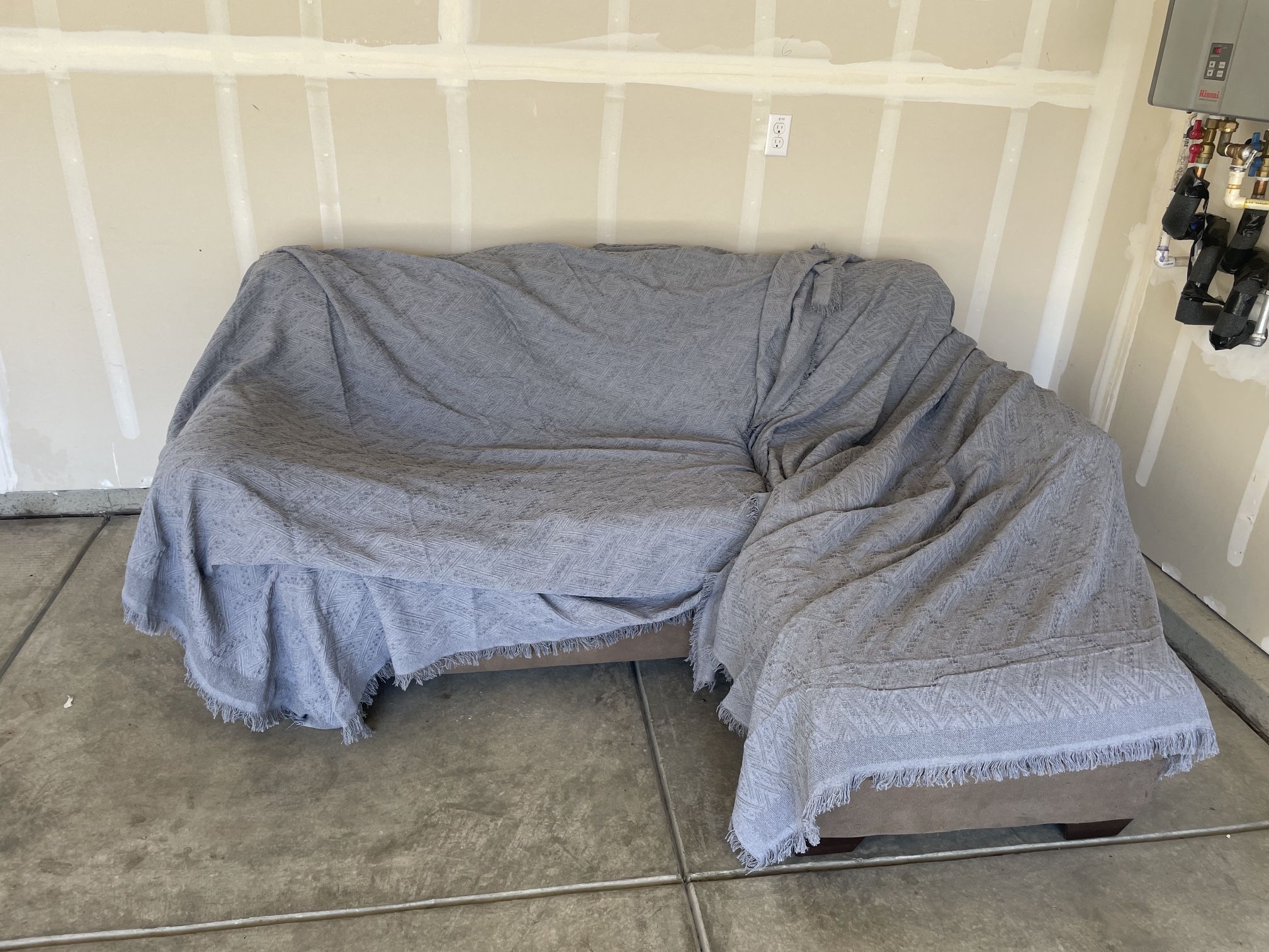 L Shape Couch (price Is Negotiable)