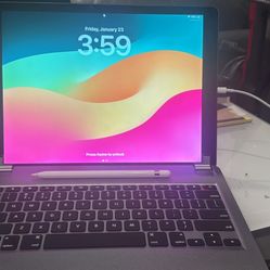 Apple iPad Pro 12.9” 2nd gen WiFi, Keyboard And Apple Pencil 