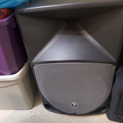 Mackie PA system