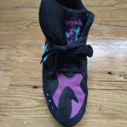 Reebok's Size 12. 40 Bucks