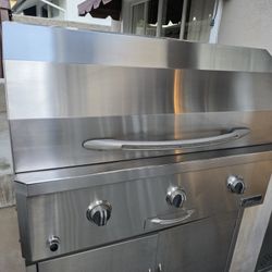 Outdoor Kitchen 36" Stainless BBQ Grill. 