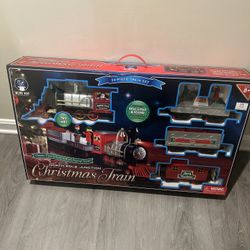 Blue Hat North Pole Junction Christmas Train Set Complete used once 