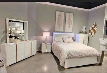 White and Gold Bedroom Furniture Set- finance available