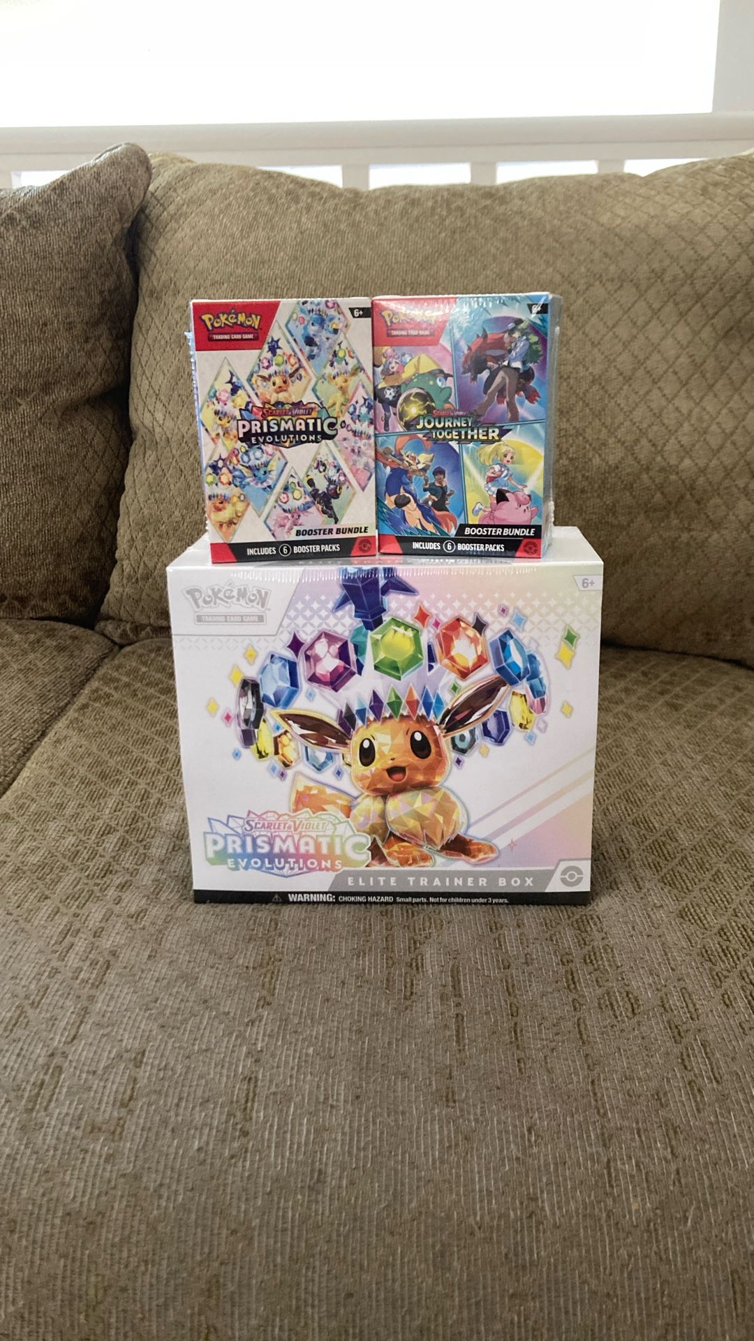 Pokémon prismatic, evolutions ETB and prismatic booster, bundle and journey together booster bundle