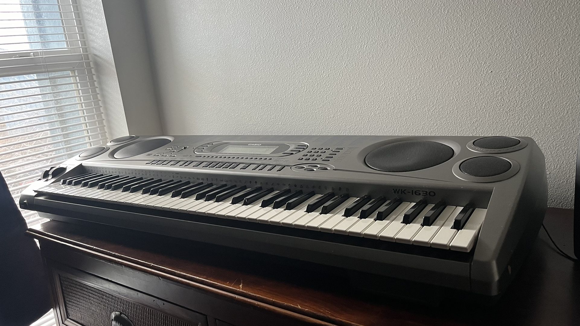 Piano Casio wk 1630