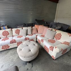 Couch SALE‼️2 pcs sectional couch sofa set w/ ottoman