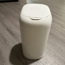 Baby Diaper Trash