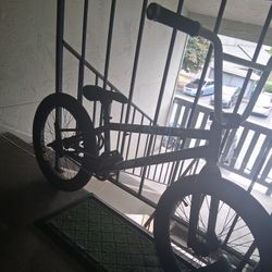 Serious  Inquires Please. ....... Subrosa Trey Jones Limited Edition Customized  Great Condition 