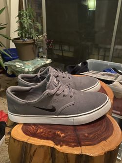 Men’s Nike SB Size 8.5 In Like New Condition!