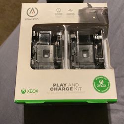 Play And Charge Kit